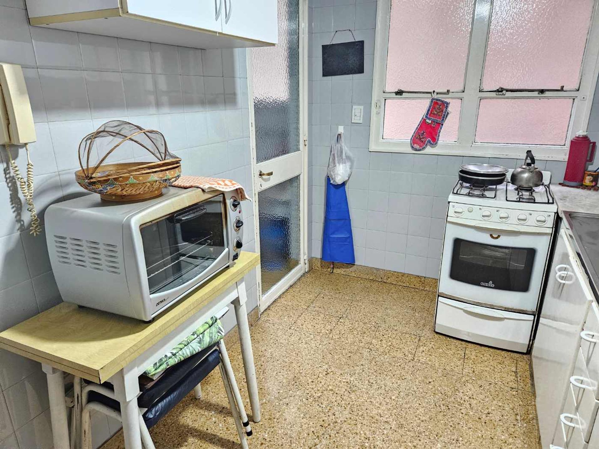 Departamento 4 ambientes balcón Cochera Seguridad - 11