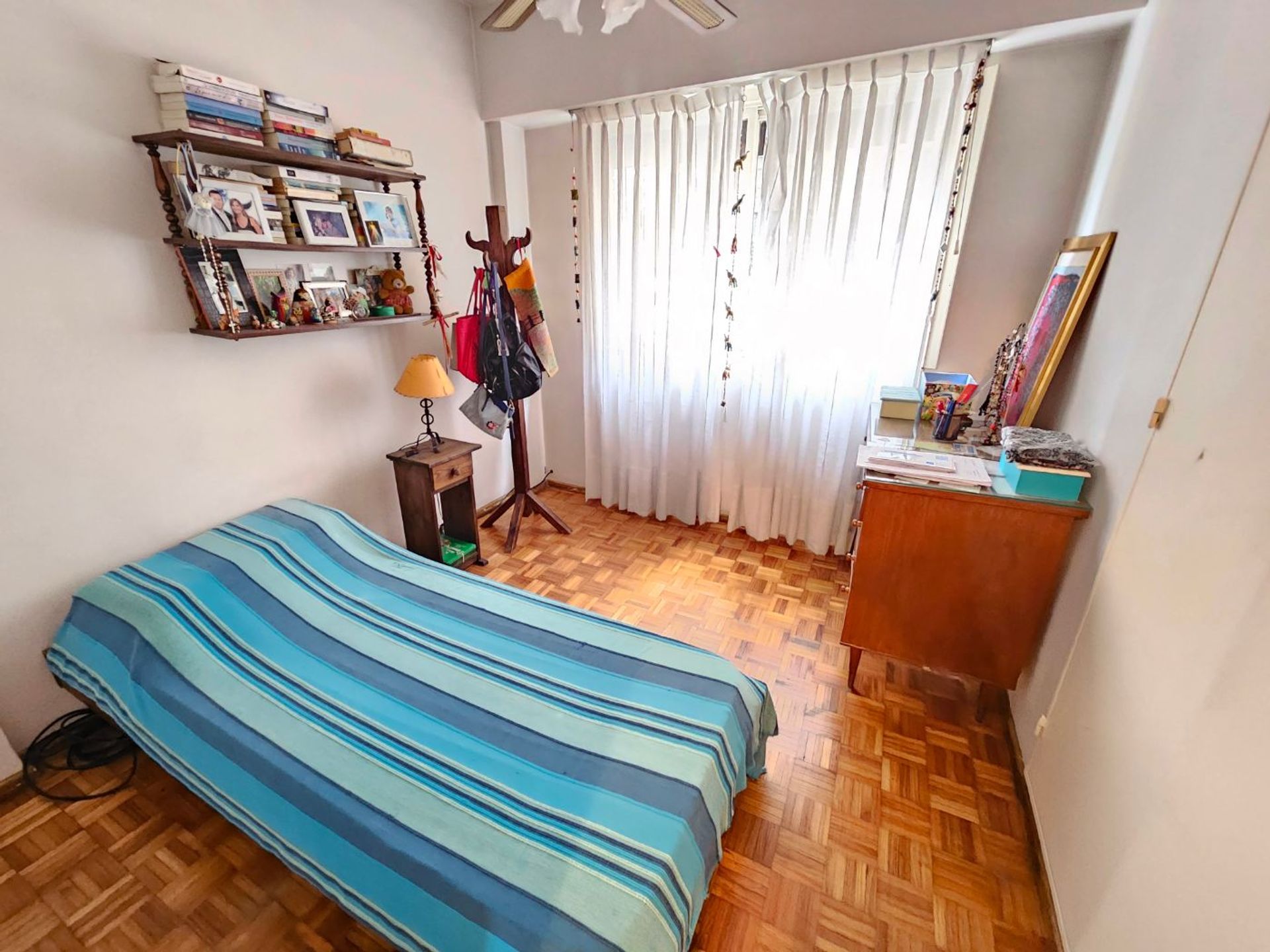 Departamento 4 ambientes balcón Cochera Seguridad - 8