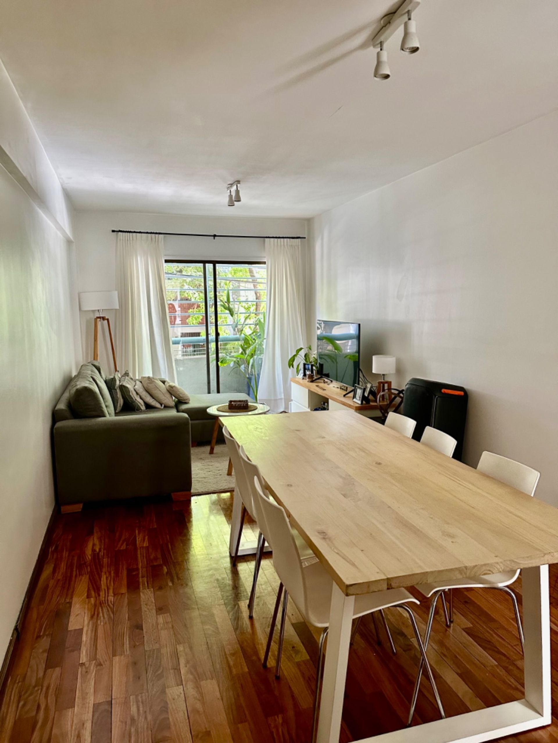 VENTA SEMIPISO 4 AMBIENTES COCHERA PATIO BELGRANO