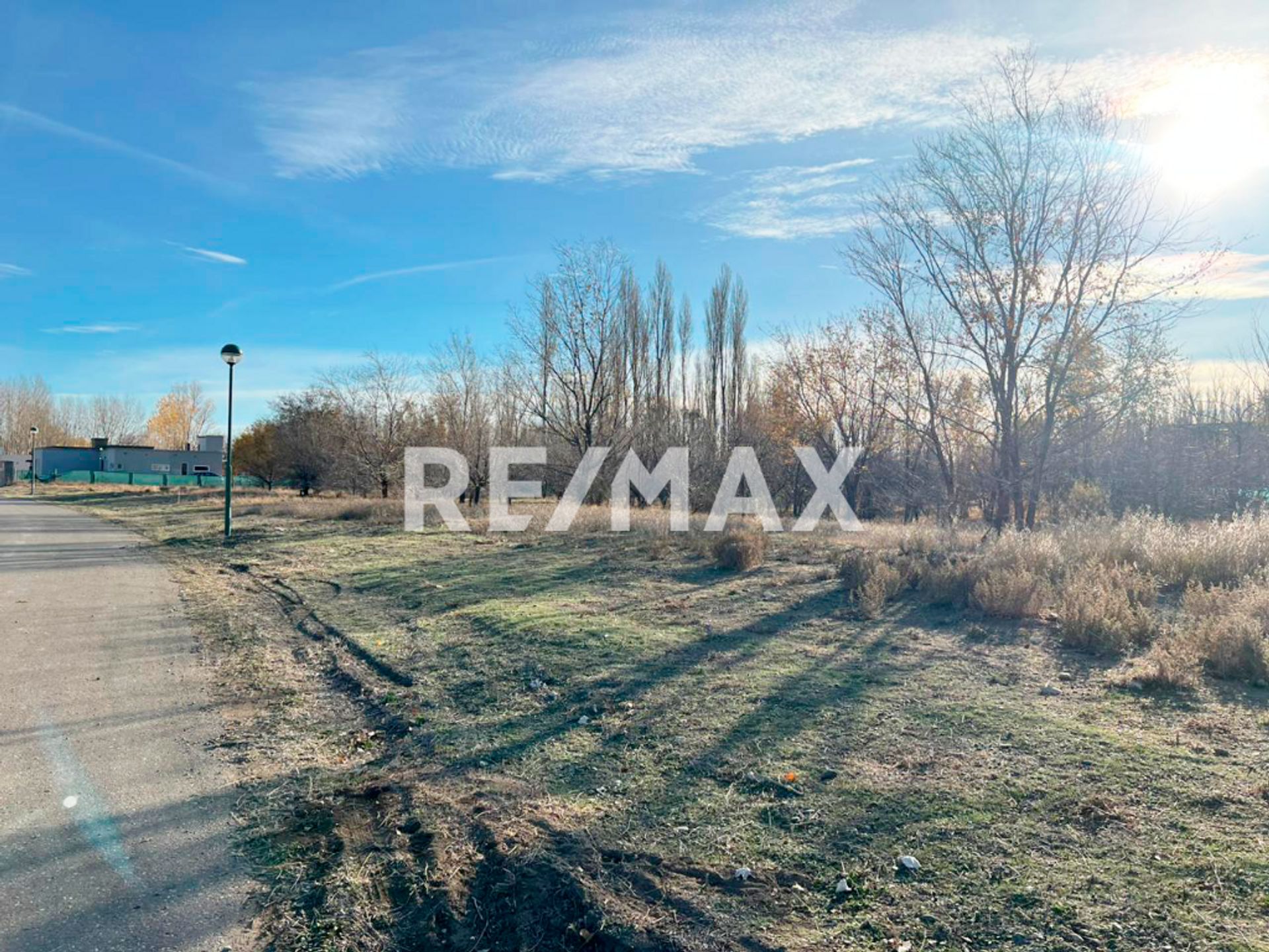 TERRENO EN CANALES DE PLOTTIER UF 143 - 3