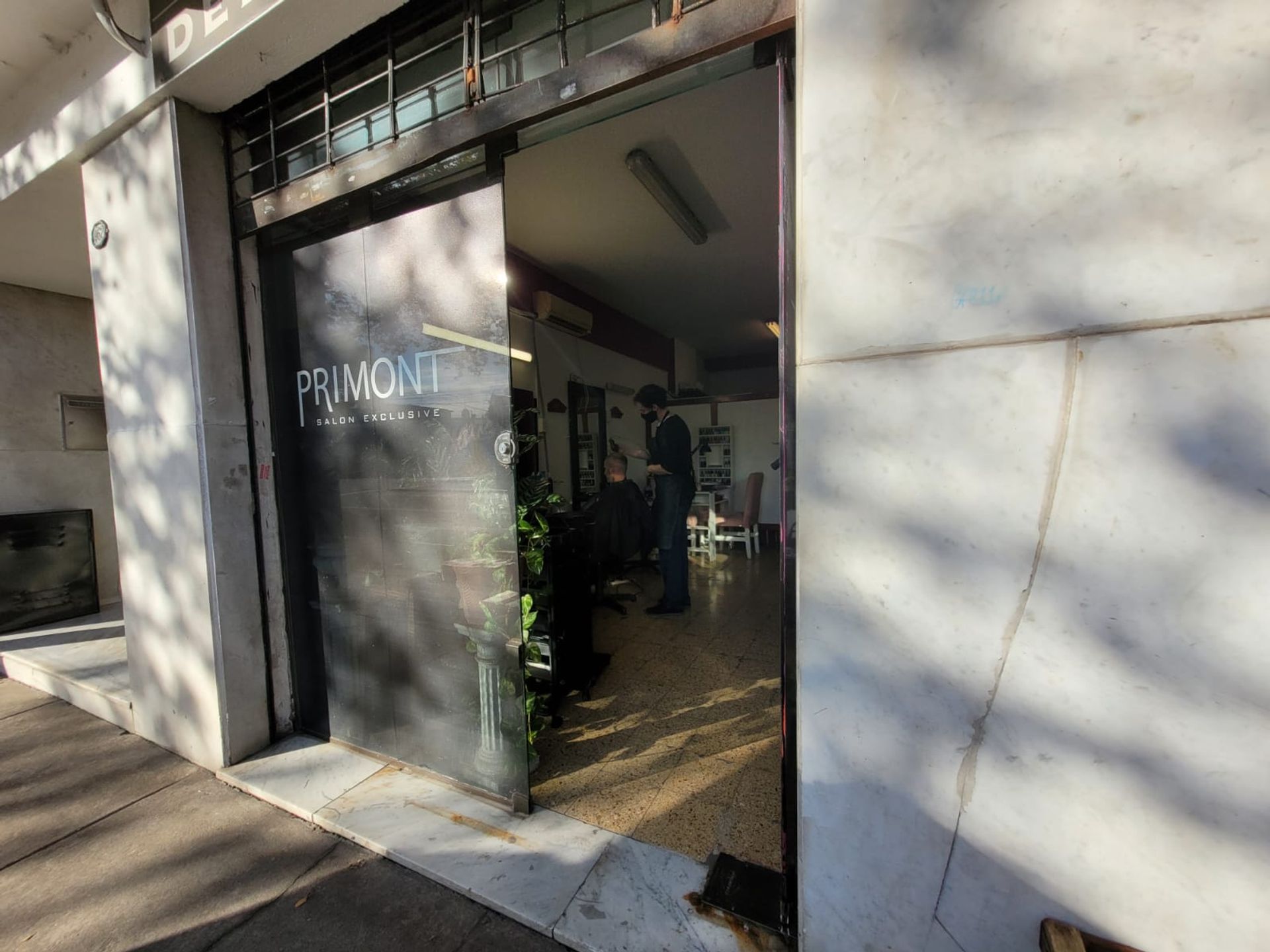 Local Comercial, actualmente peluqueria - 1