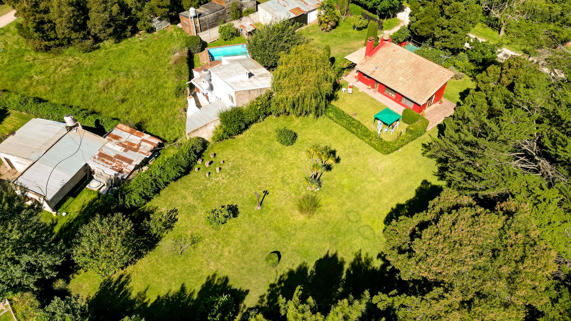 VENTA CASA 2 AMB. SOBRE 3 LOTES EN "EL SOSIEGO" - 2