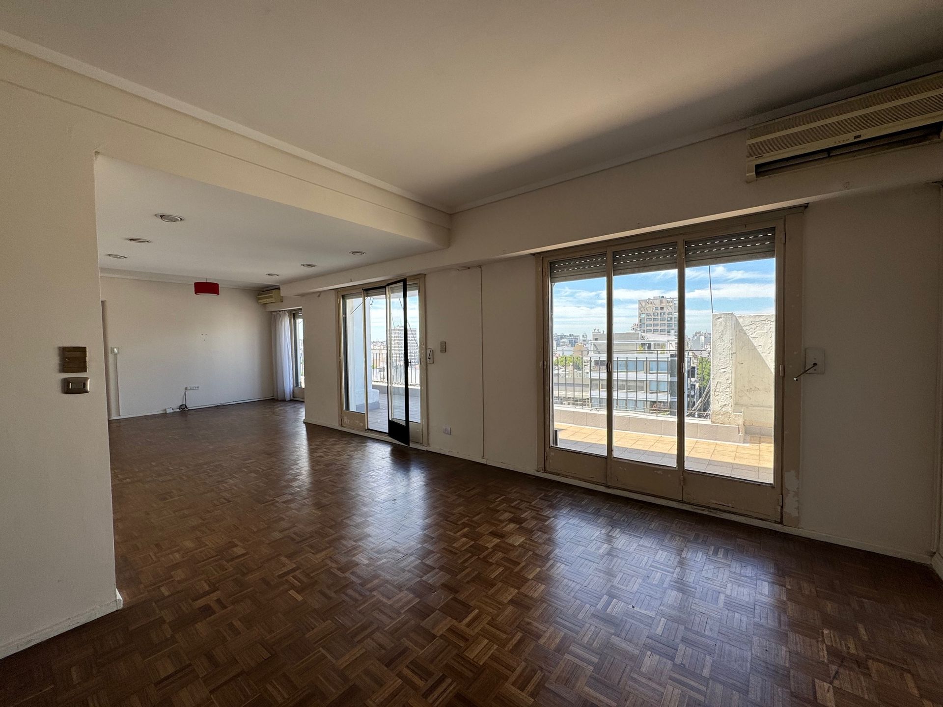 VENTA DEPARTAMENTO DUPLEX BALCON TERRAZA -ALMAGRO - 2