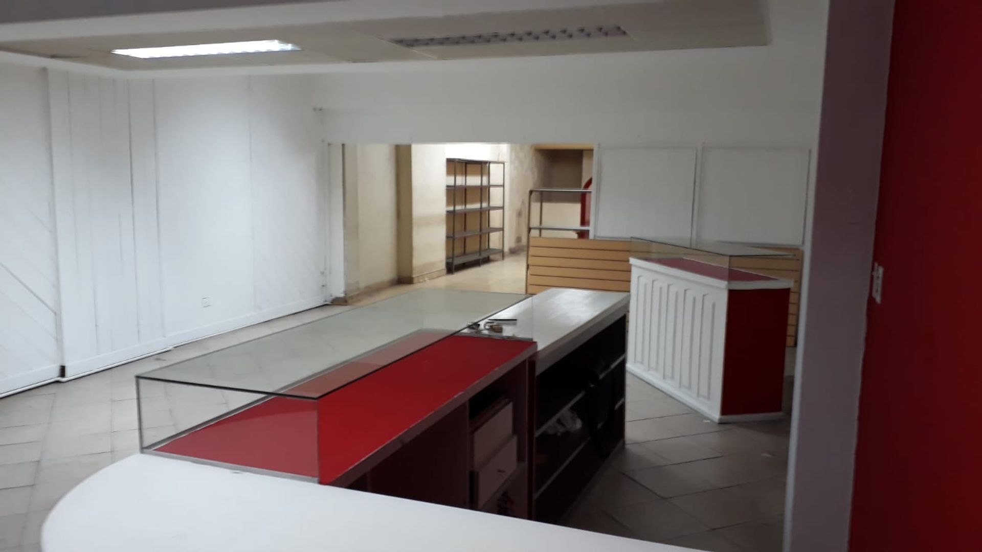 VENTA LOCAL/DEPÓSITO CON SÓTANO BALVANERA - 7