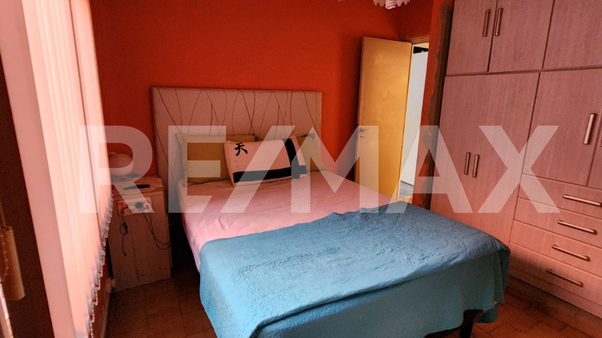 VENTA CASA 2 DORM PLAZA HUINCUL B° CENTRAL - 19