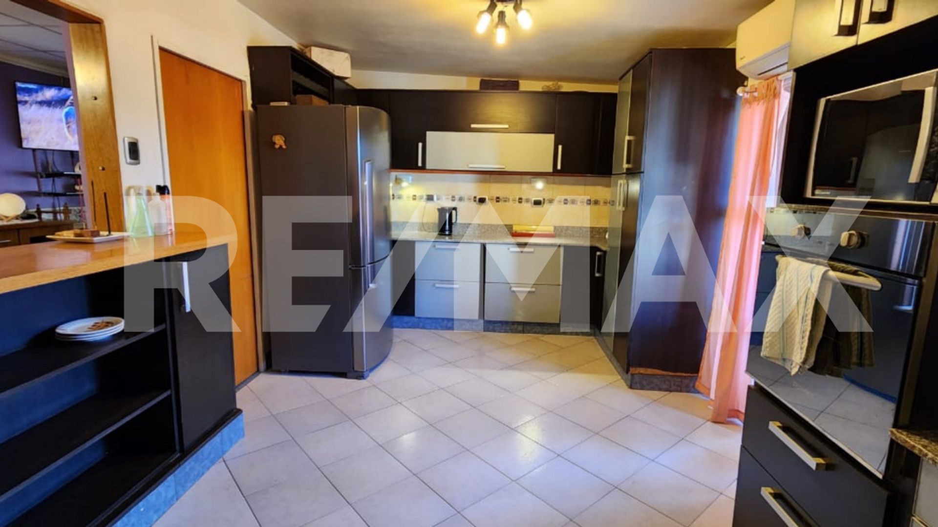 VENTA CASA 2 DORM PLAZA HUINCUL B° CENTRAL - 14