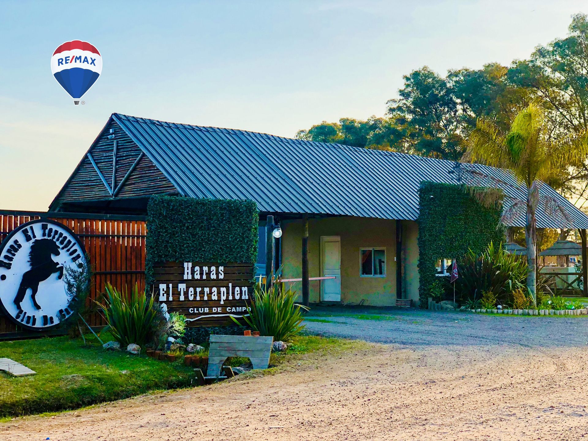 LOTE CON ARBOLEDA AÑOSA B° CERRADO GRAL. RODRÍGUEZ - 10