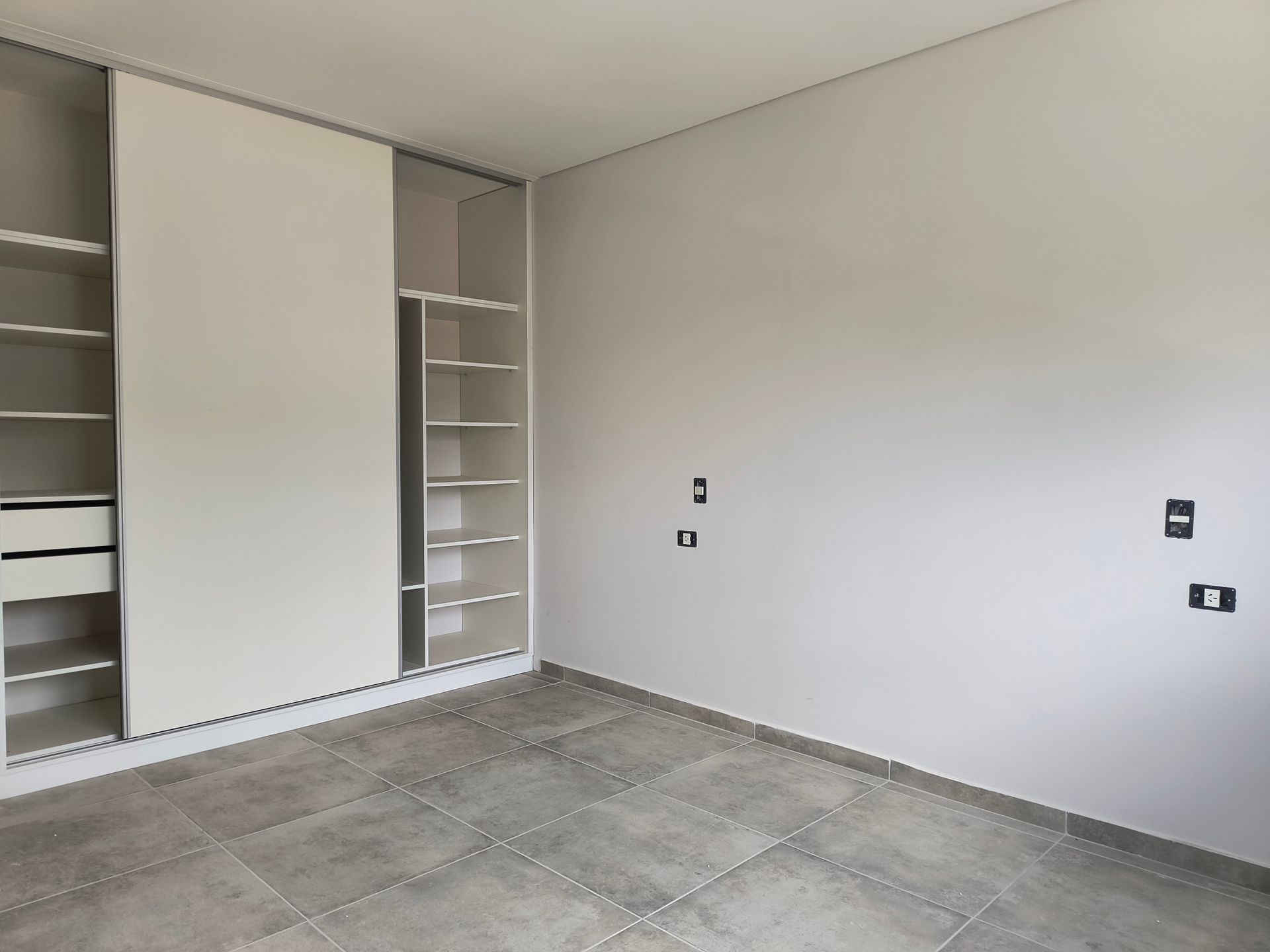 VENTA DUPLEX DE TRES DORMITORIOS EN NEUQUEN - 9