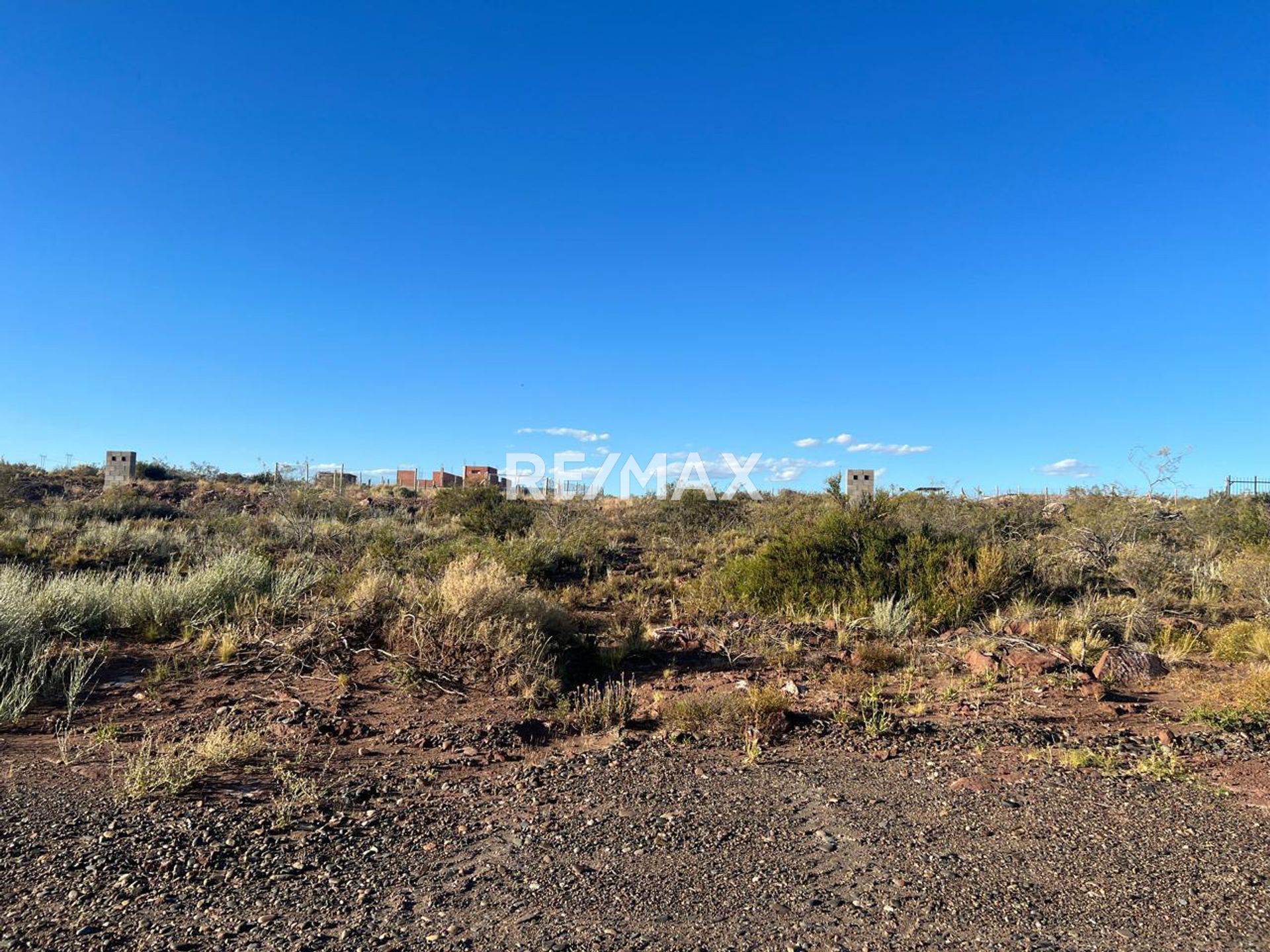 LOTE EN VENTA LOS GIGANTES VILLA EL CHOCON 450 MTS - 3