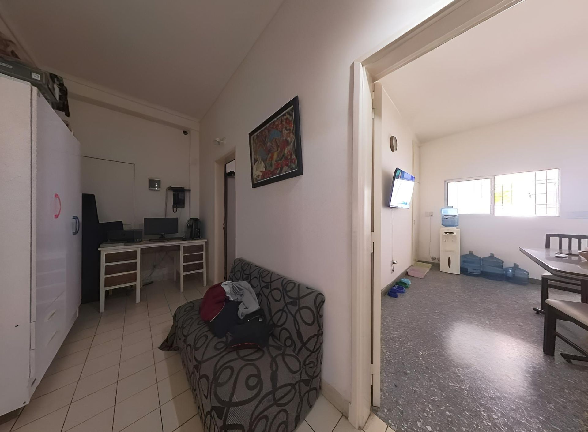 Venta de casa y 3 departamentos Hurlingham p renta - 11