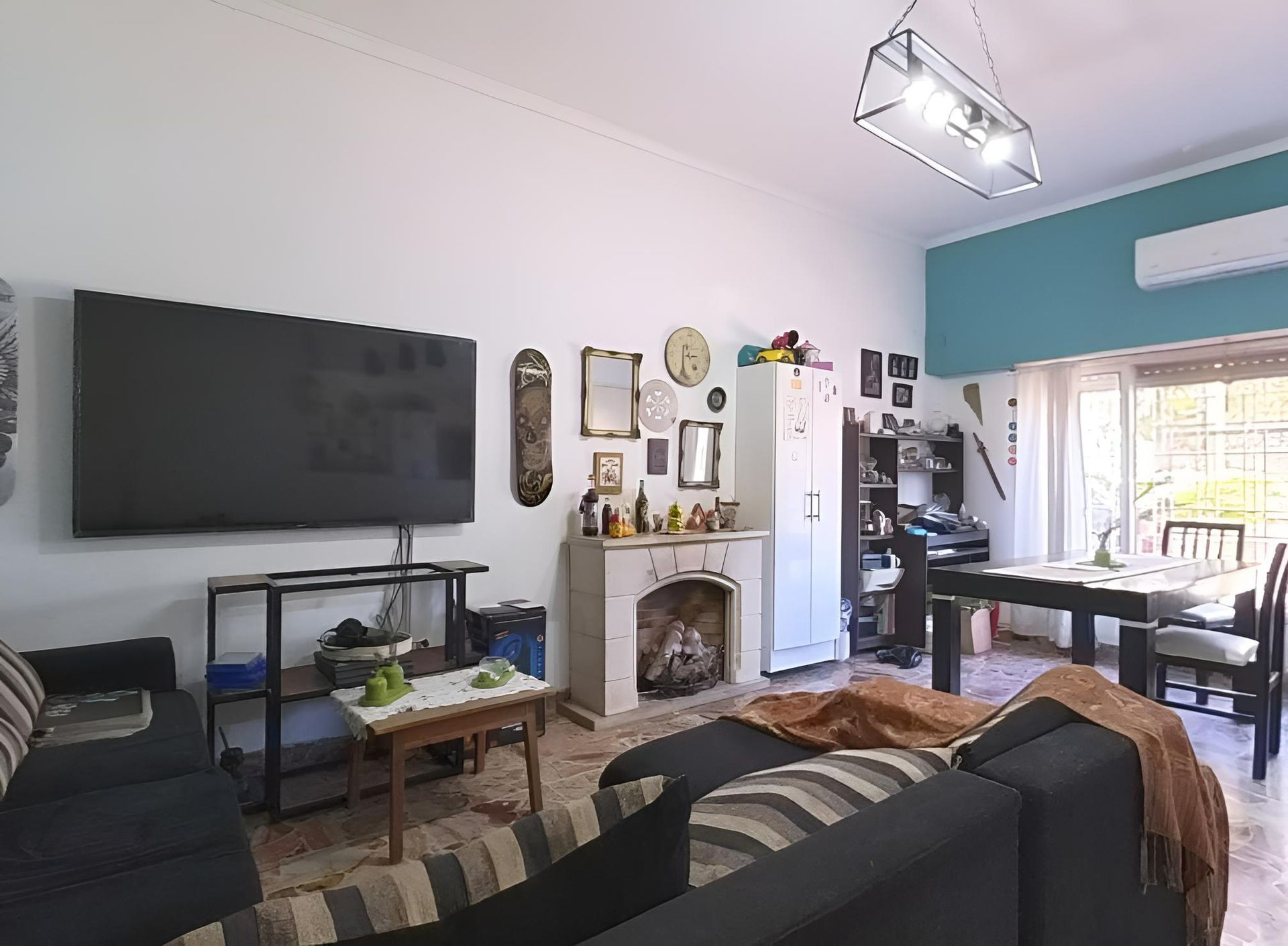 Venta de casa y 3 departamentos Hurlingham p renta - 8