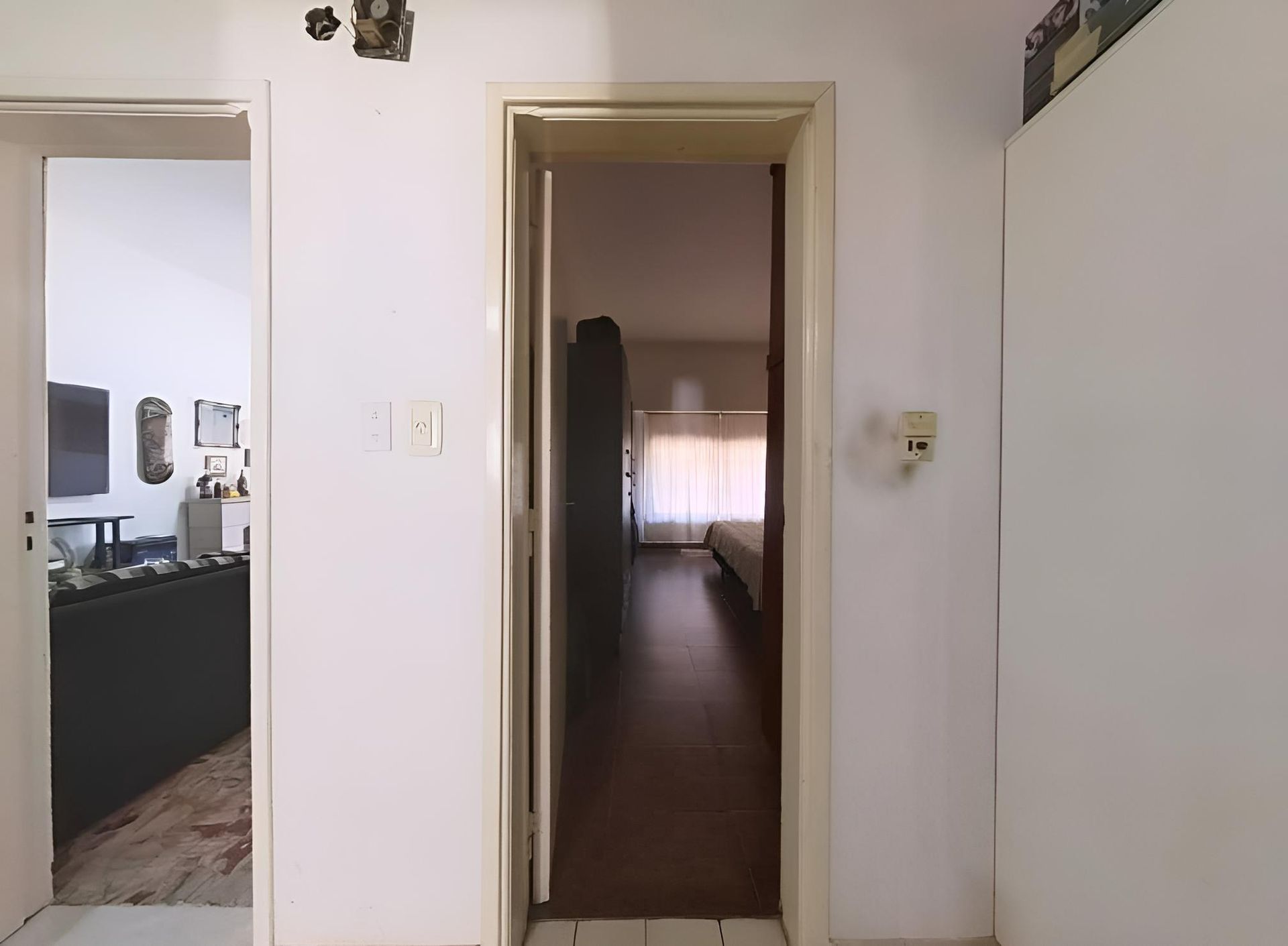 Venta de casa y 3 departamentos Hurlingham p renta - 12