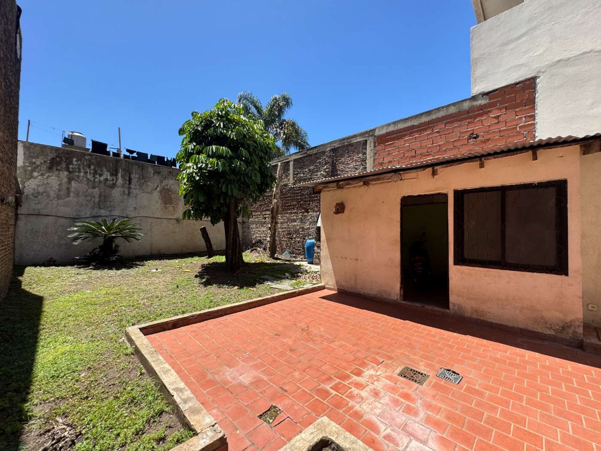 PH A REFACCIONAR C/JARDIN EN VENTA- SANTOS LUGARES - 18