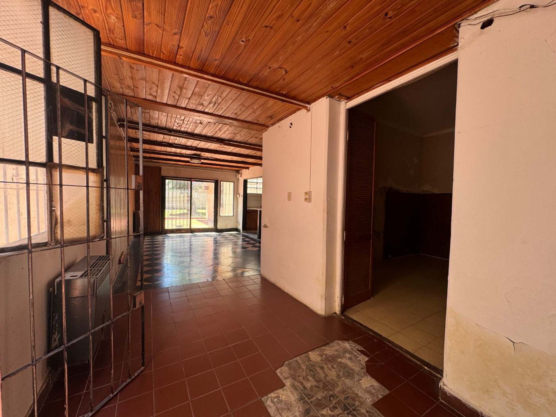 PH A REFACCIONAR C/JARDIN EN VENTA- SANTOS LUGARES - 6