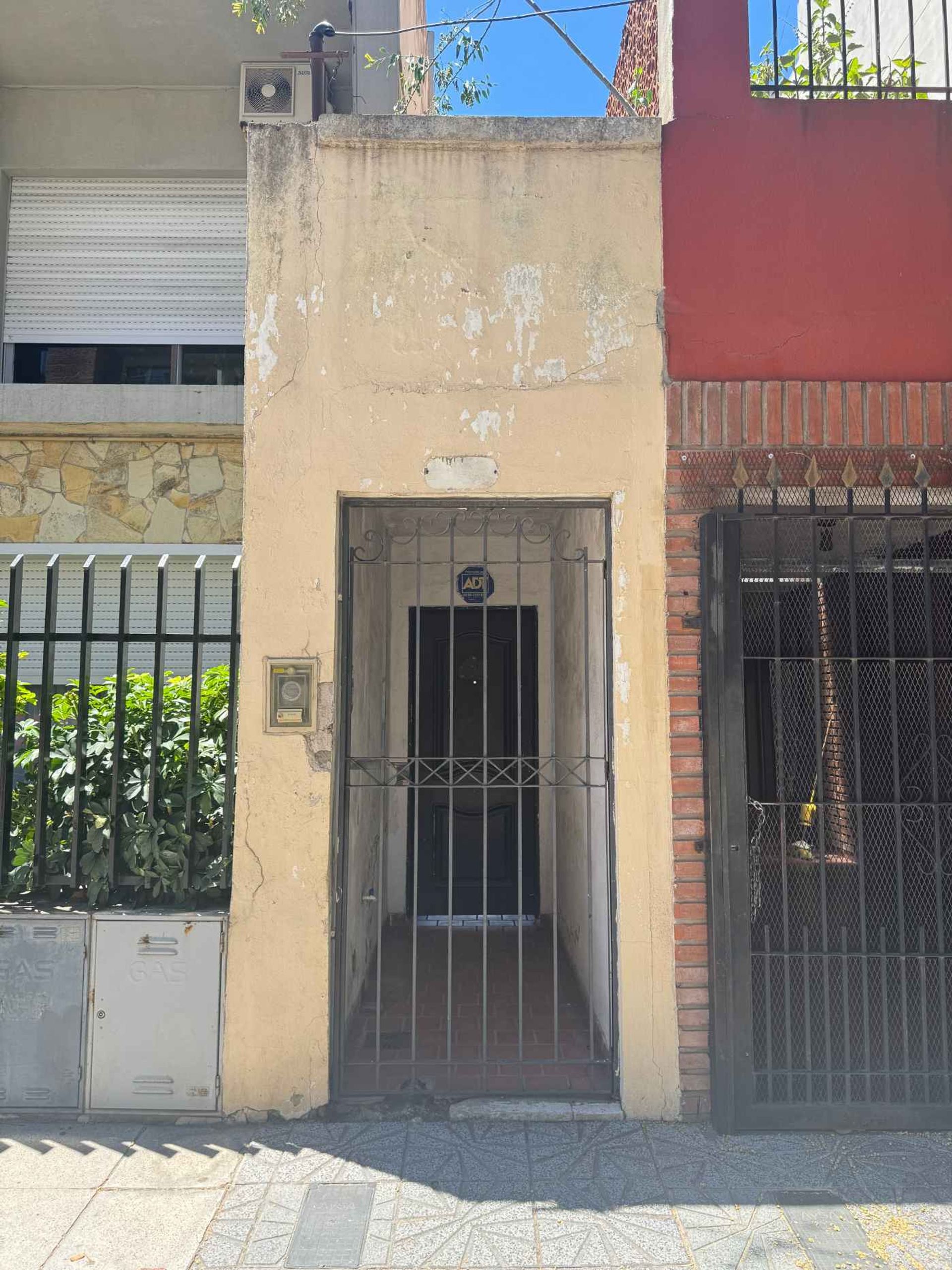 PH A REFACCIONAR C/JARDIN EN VENTA- SANTOS LUGARES - 20