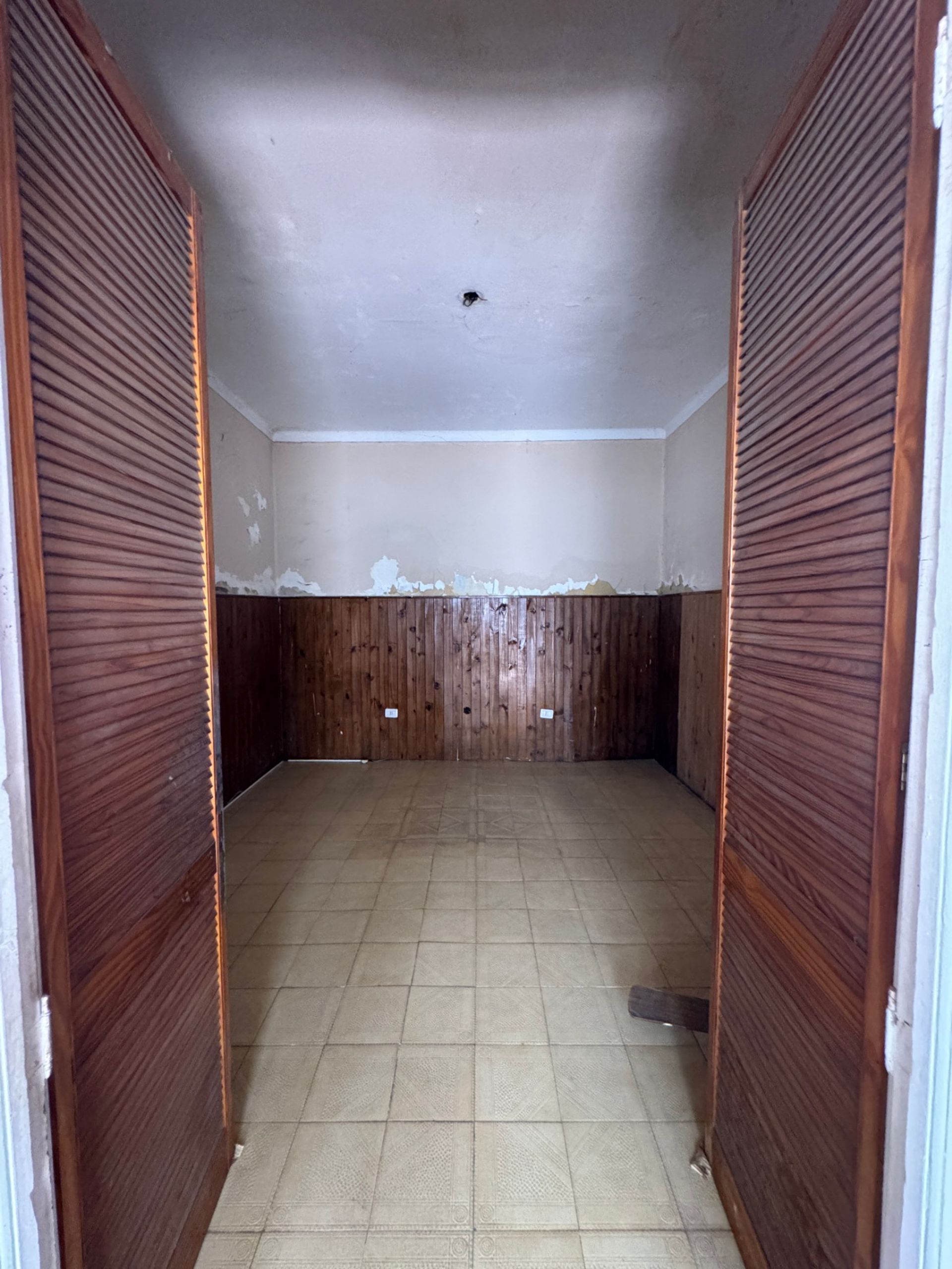 PH A REFACCIONAR C/JARDIN EN VENTA- SANTOS LUGARES - 7