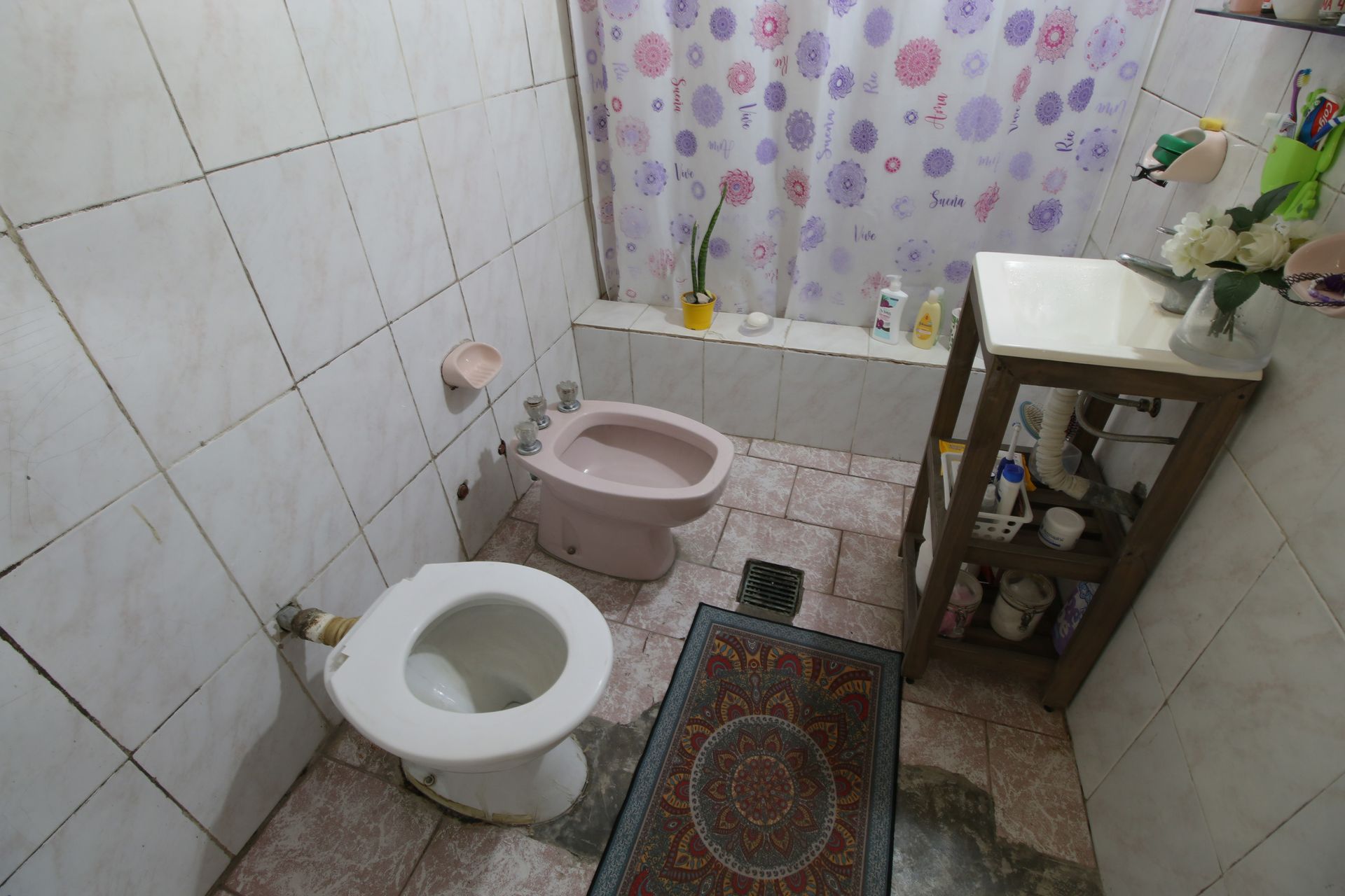 Casa en venta 4 ambientes con parque Luis Guillón - 12