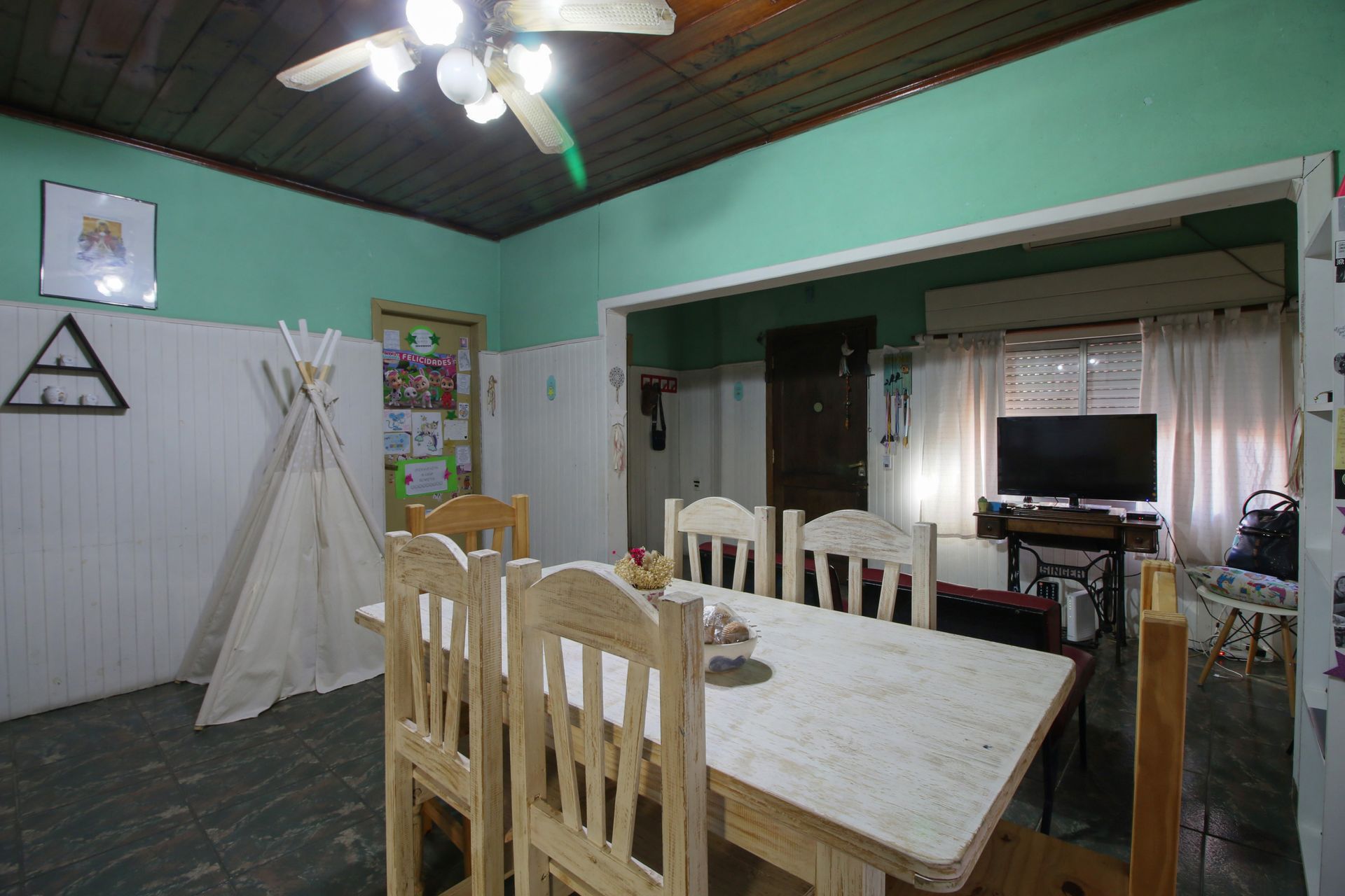 Casa en venta 4 ambientes con parque Luis Guillón - 7