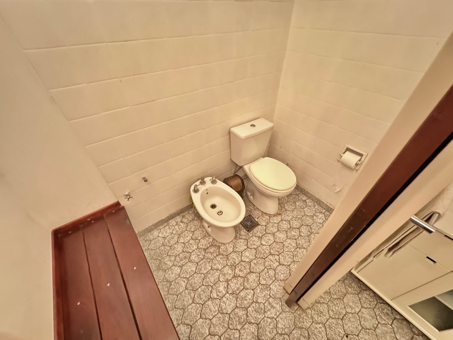 CASA 4 AMBIENTES CON QUINCHO EN VENTA BERAZATEGUI - 19