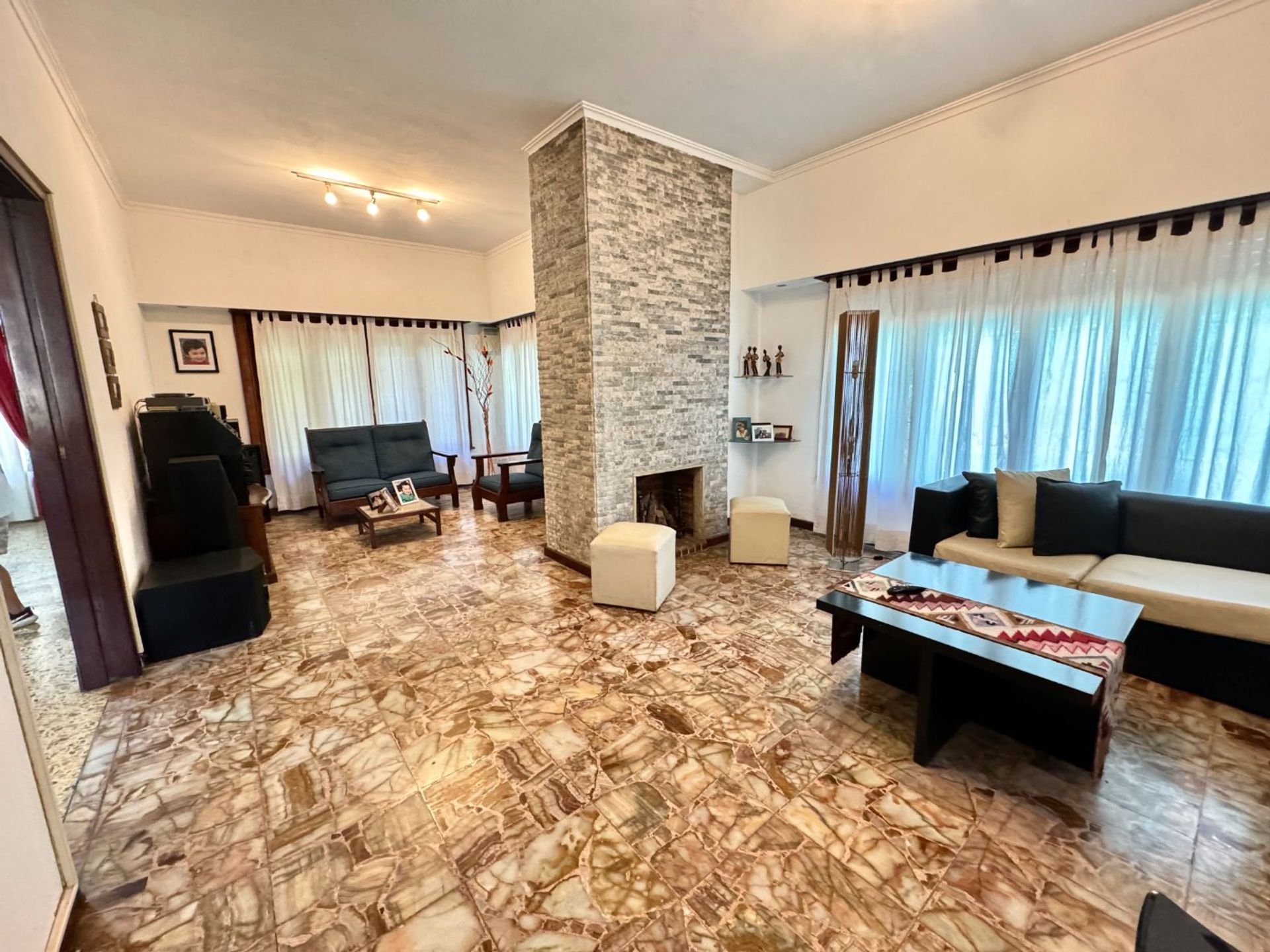 CASA 4 AMBIENTES CON QUINCHO EN VENTA BERAZATEGUI - 5