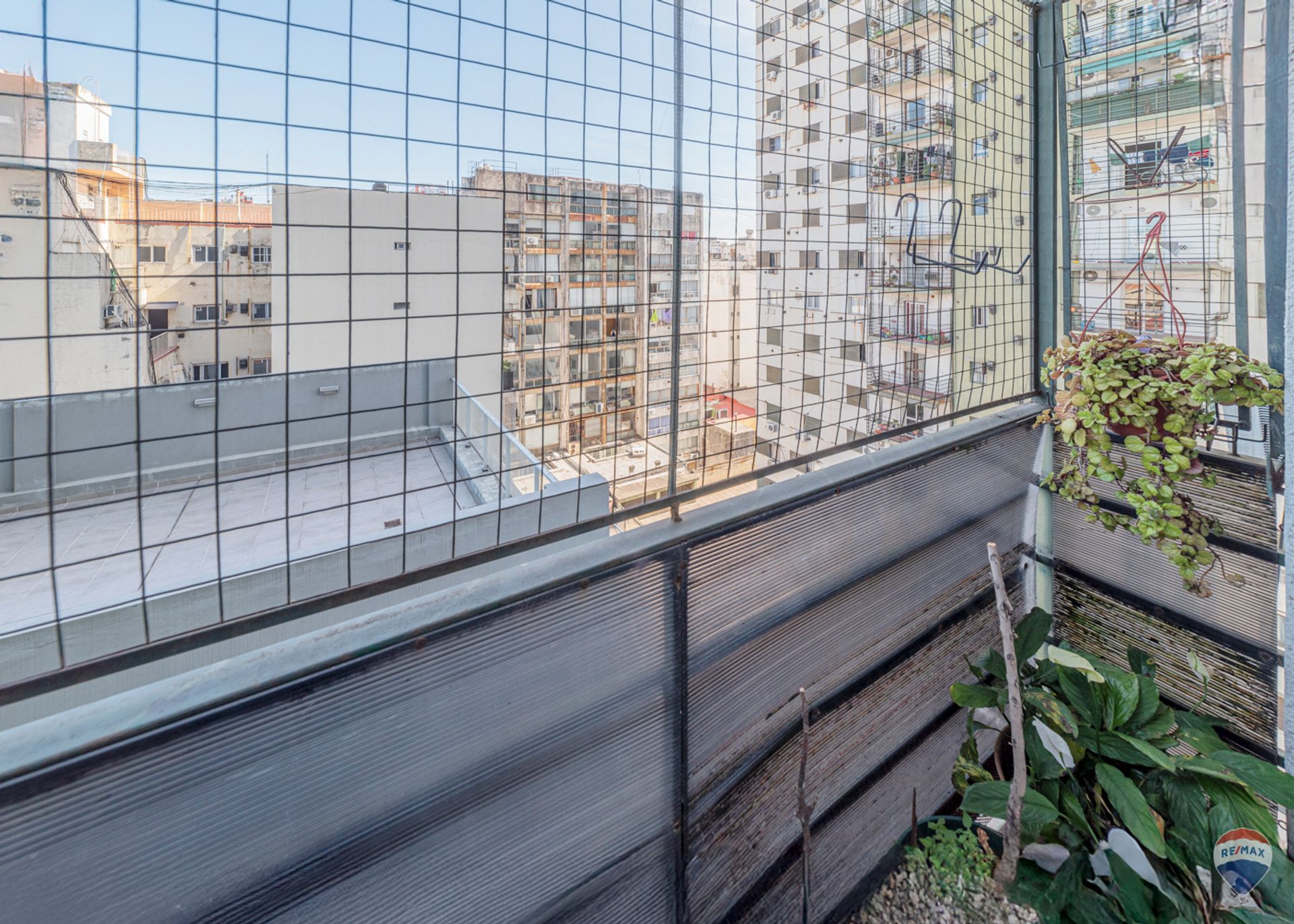DEPARTAMENTO EN VENTA 3 AMBIENTES BALCON COCHERA - 14