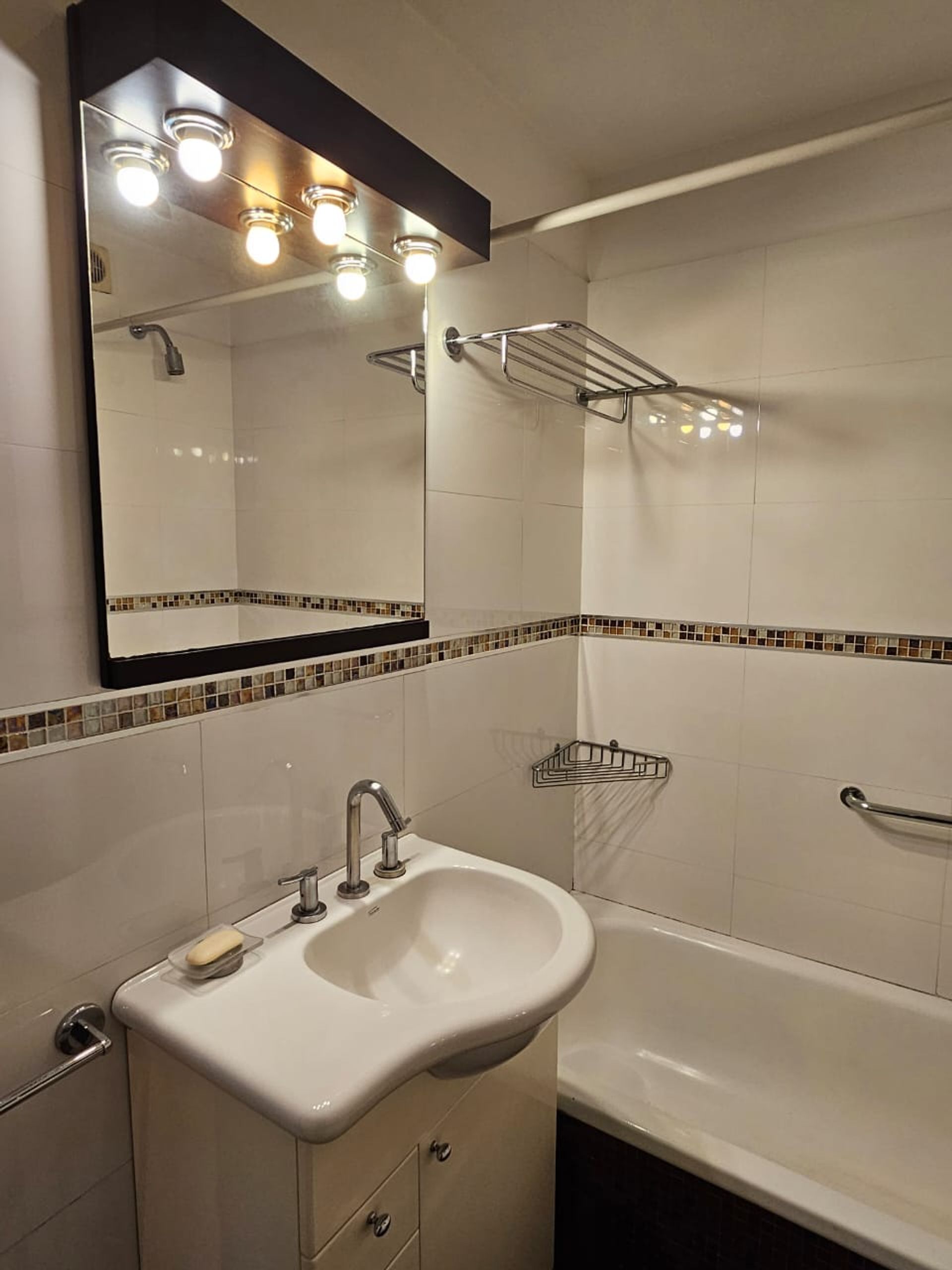 venta departamento 2 ambientes con balcón Liniers - 17