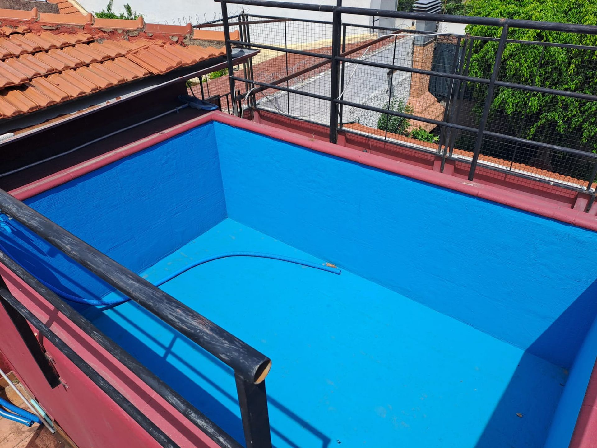 VENTA CASA 5 AMB. FONDO Y PARRILLA- CREDITO LANUS - 8