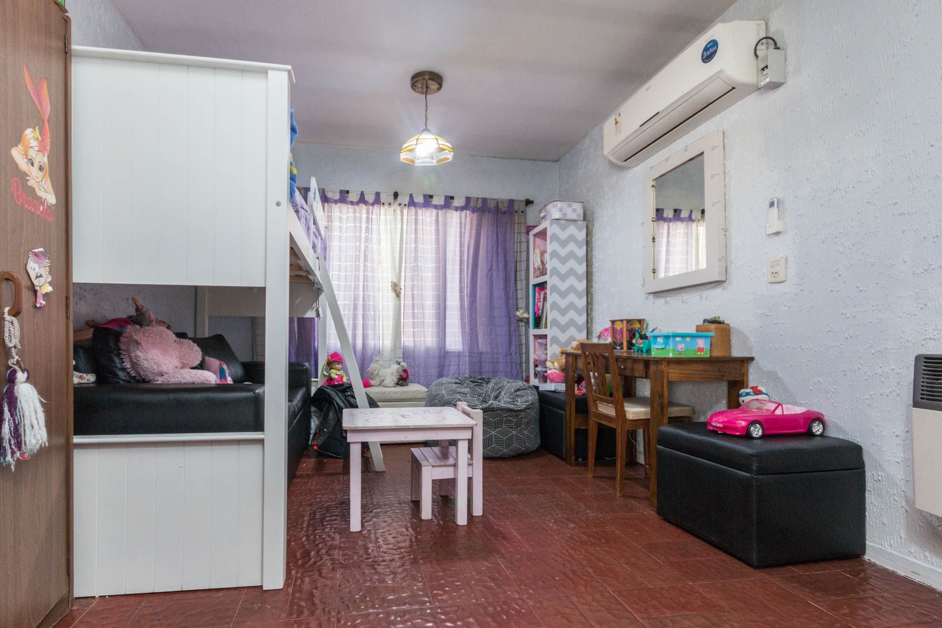 Casa 4 ambientes venta Temperley con piscina - 18