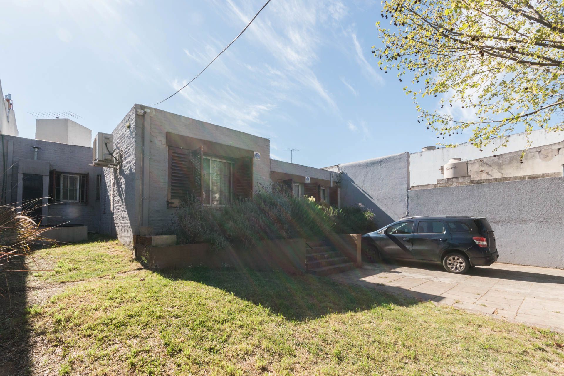 Casa 4 ambientes venta Temperley con piscina - 3