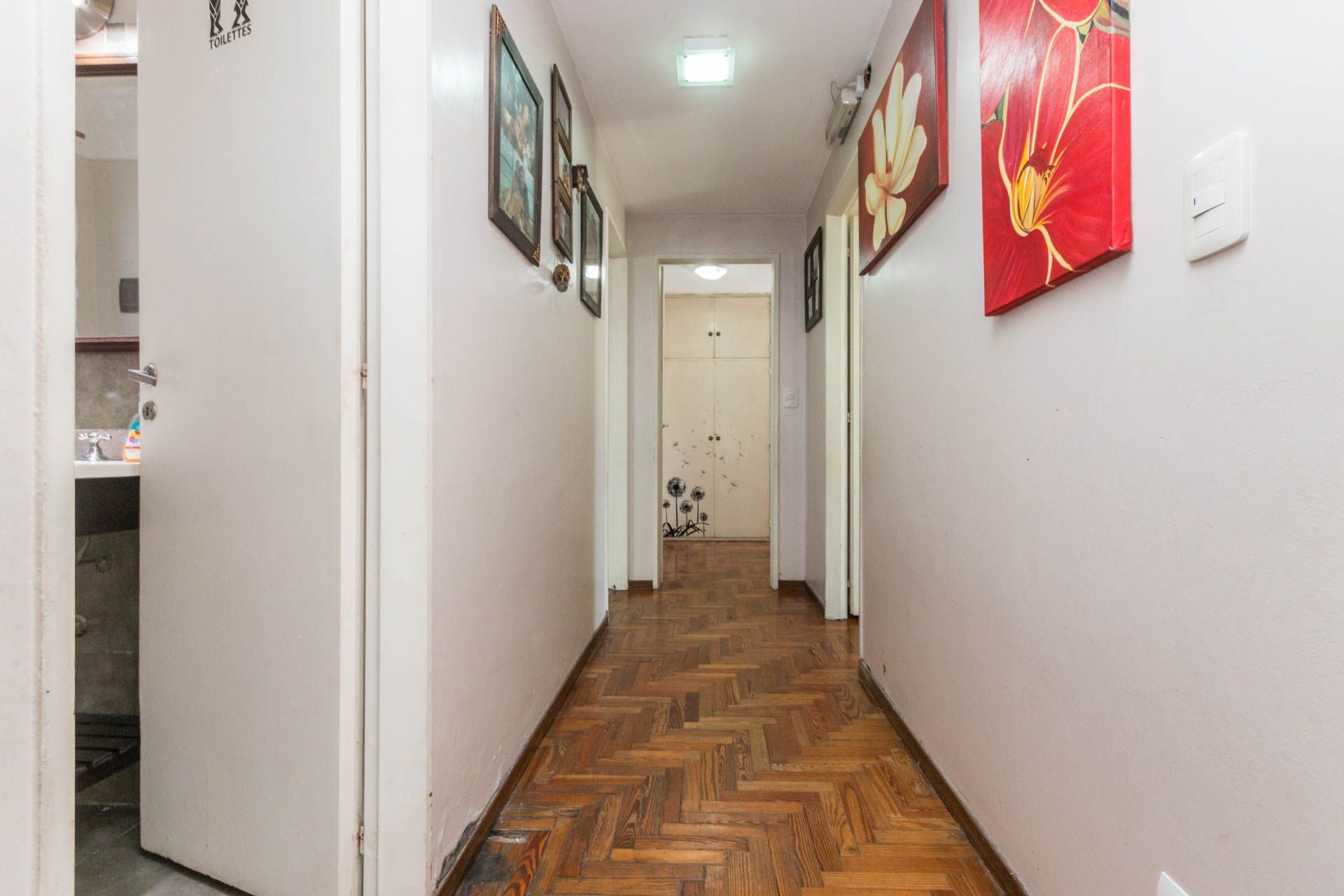 Casa 4 ambientes venta Temperley con piscina - 19