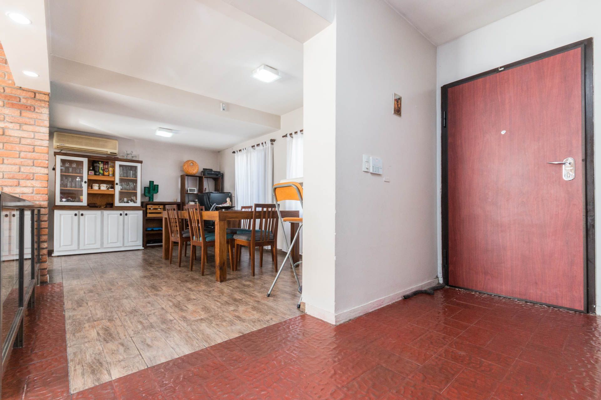 Casa 4 ambientes venta Temperley con piscina - 7