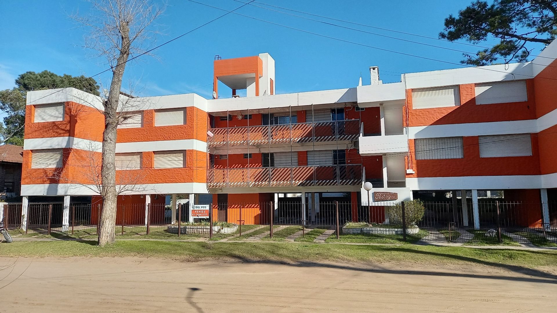 Monoambiente dividido en Villa Gesell Norte - 1