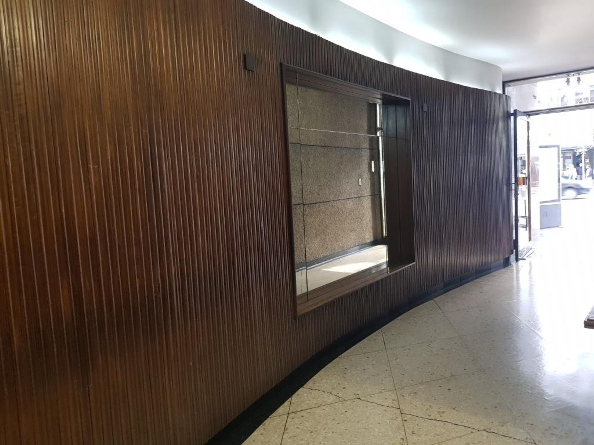Venta Oficina Recoleta 2 amb con baño - 2