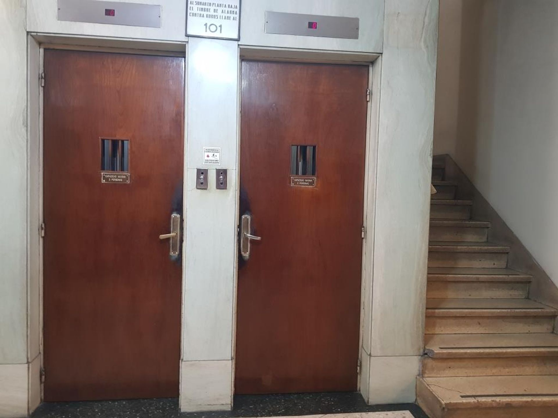 Venta Oficina Recoleta 2 amb con baño - 12