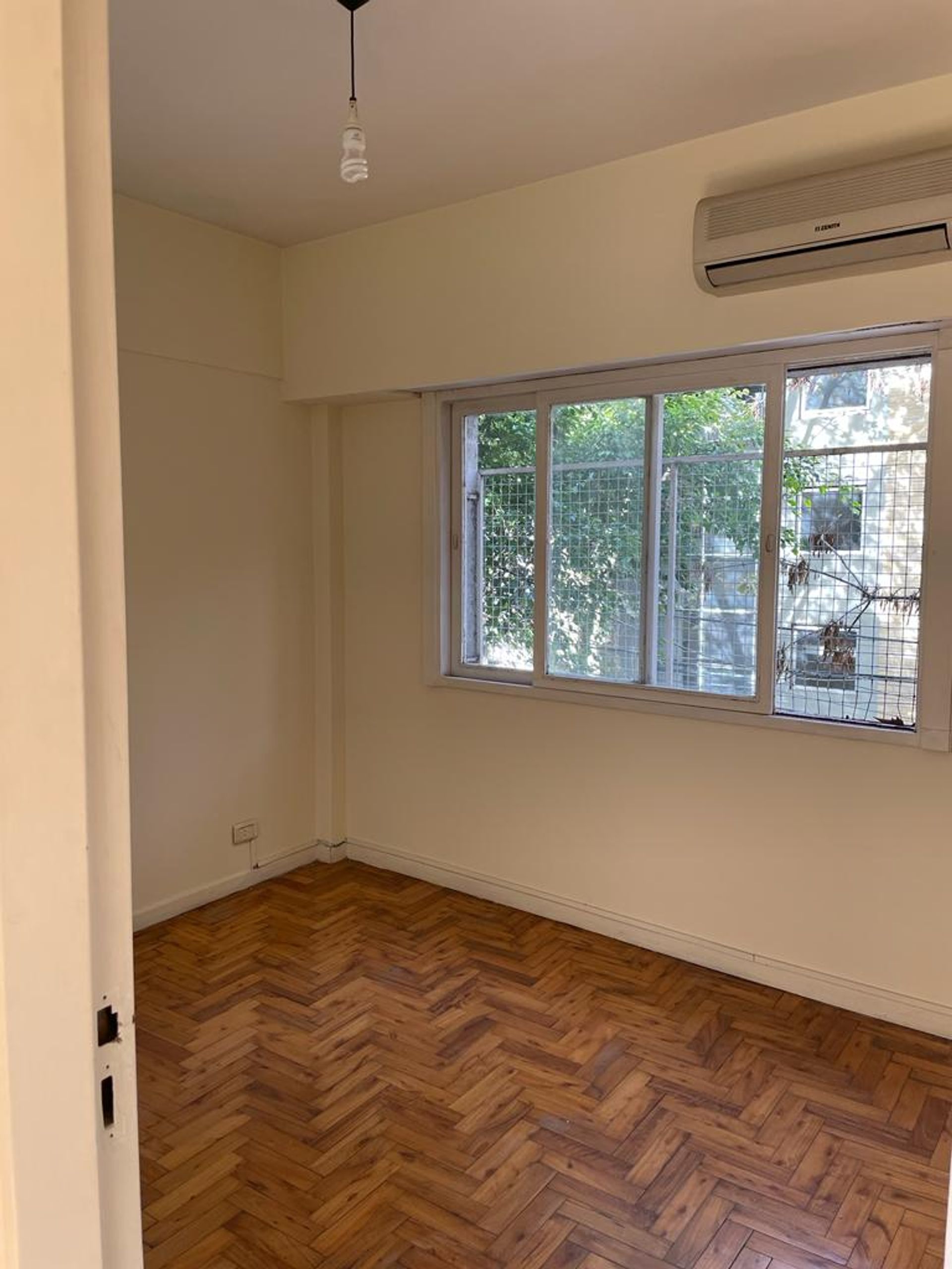 Departamento en Palermo, 3 Amb.Luminoso, US139.000 - 4