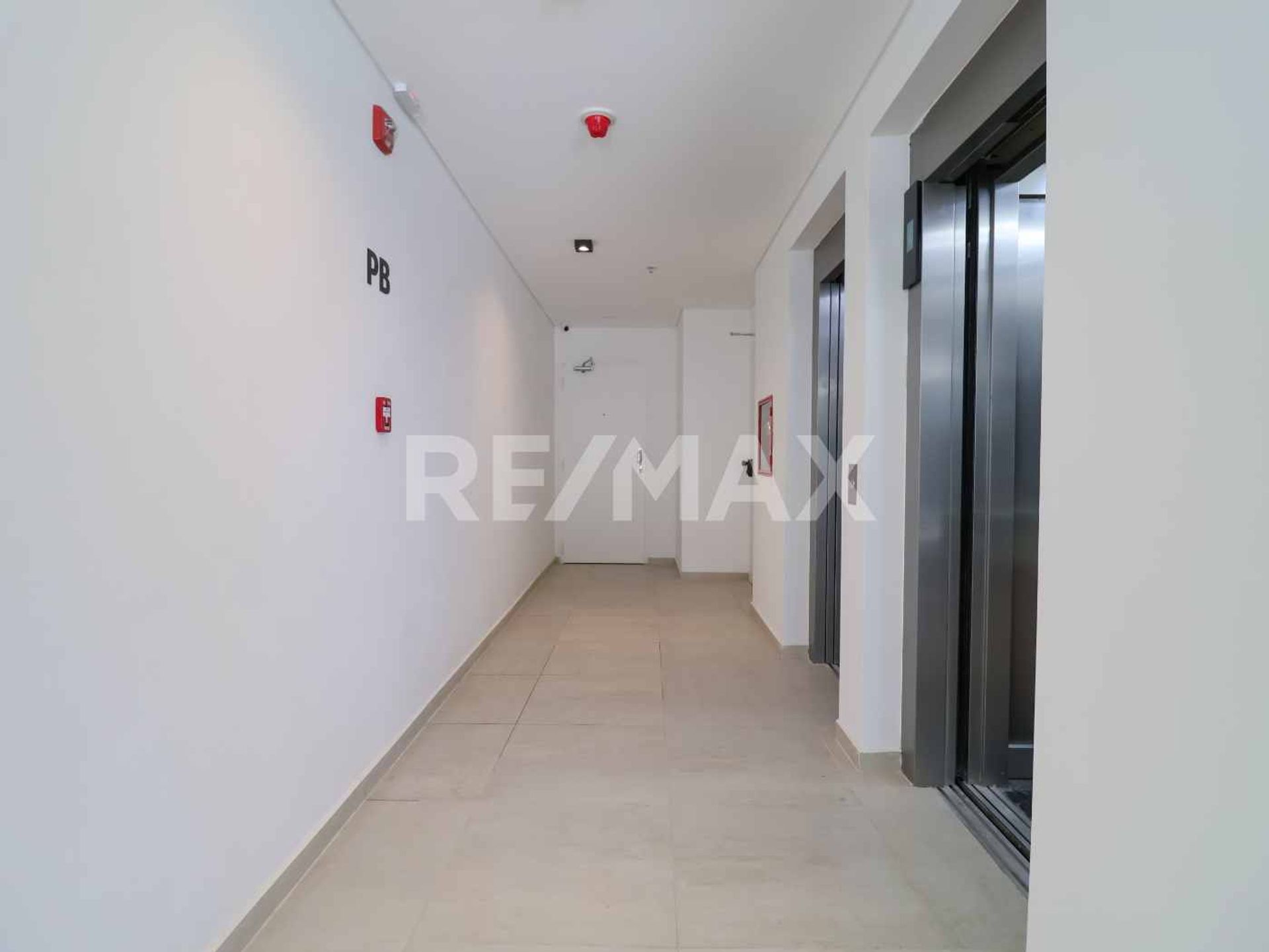 Deptos Monoambiente Apto Residencial y Profesional - 10
