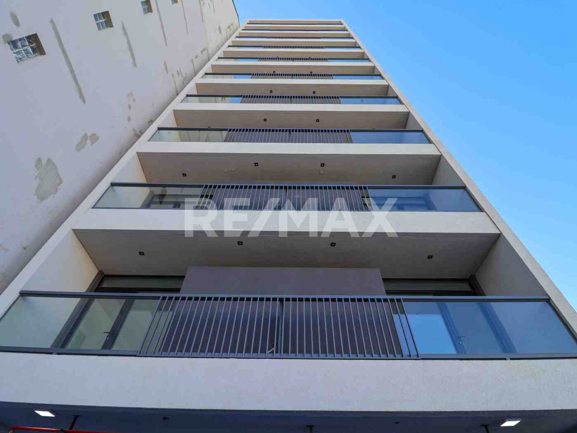 Deptos Monoambiente Apto Residencial y Profesional - 3