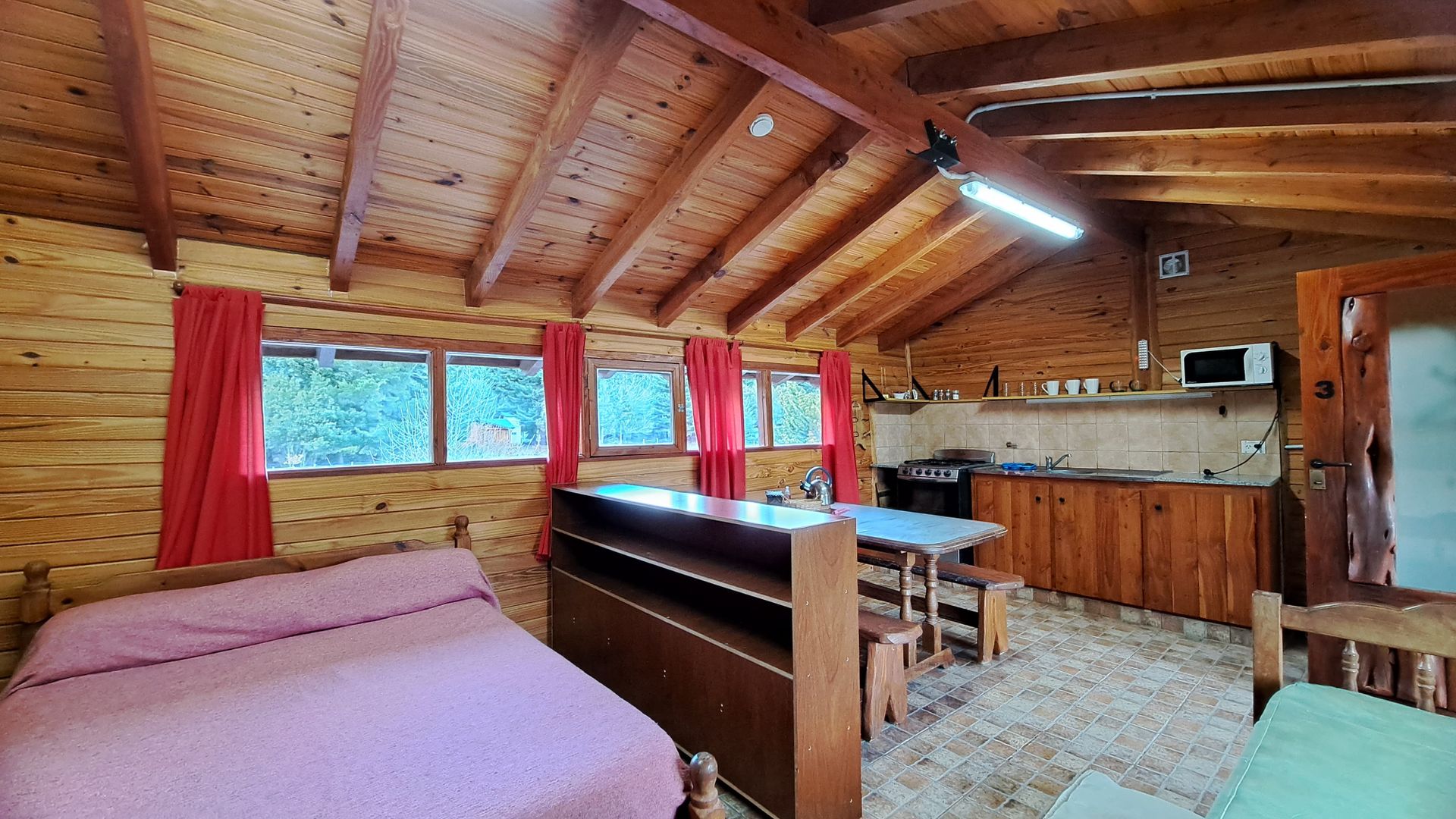 Complejo Tur&iacute;stico Casa + 4 Deptos. - 20