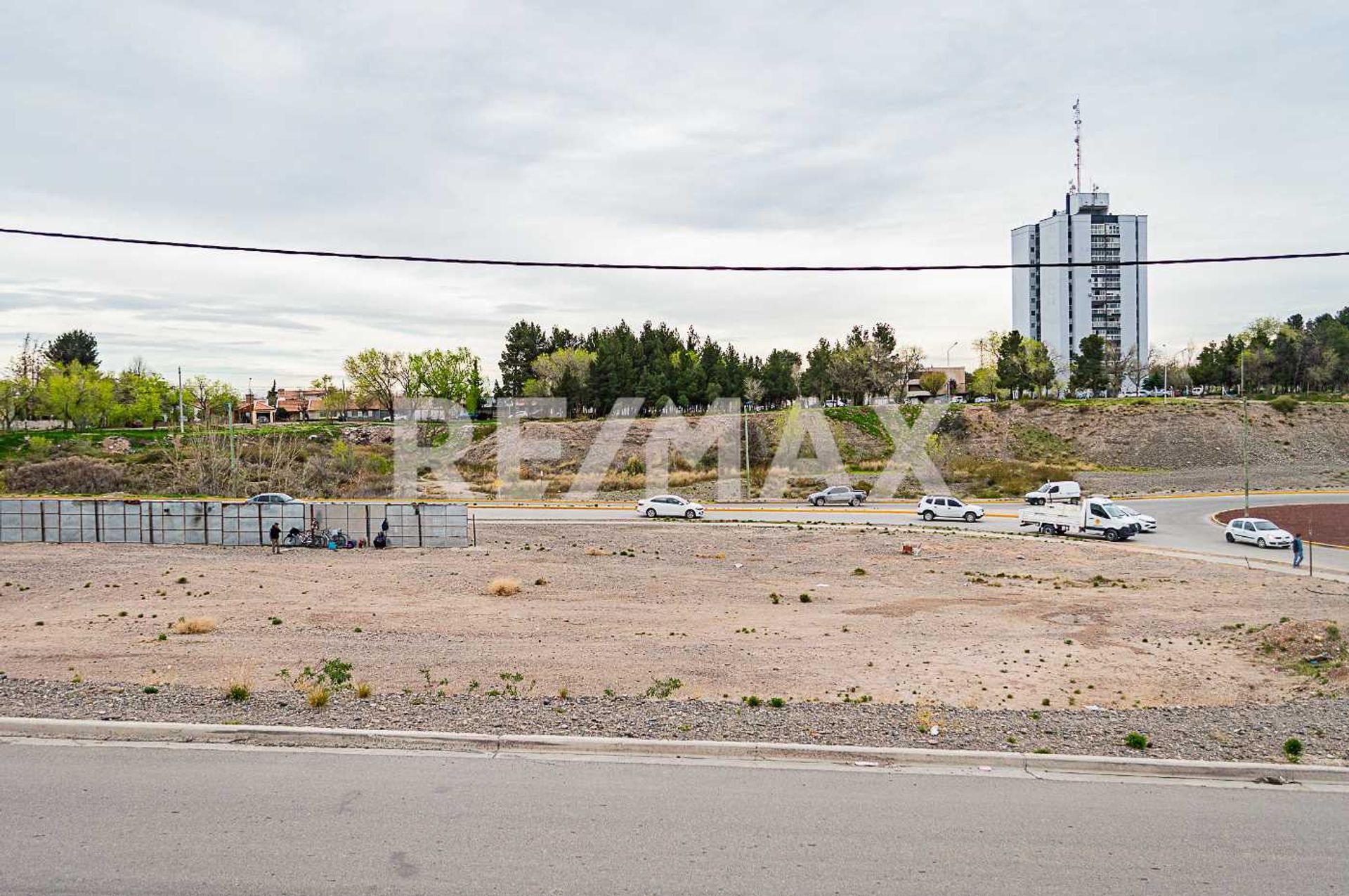 FRACCIÓN EN VENTA 6811,95 m2 | AV DR. RAMON | NQN - 4