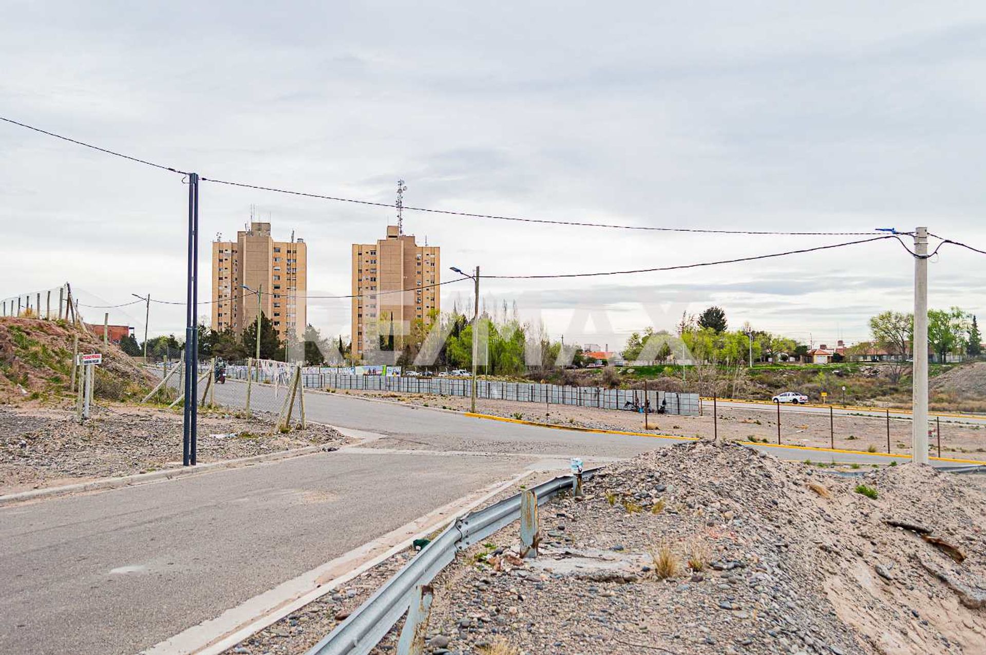 FRACCIÓN EN VENTA 6811,95 m2 | AV DR. RAMON | NQN - 9