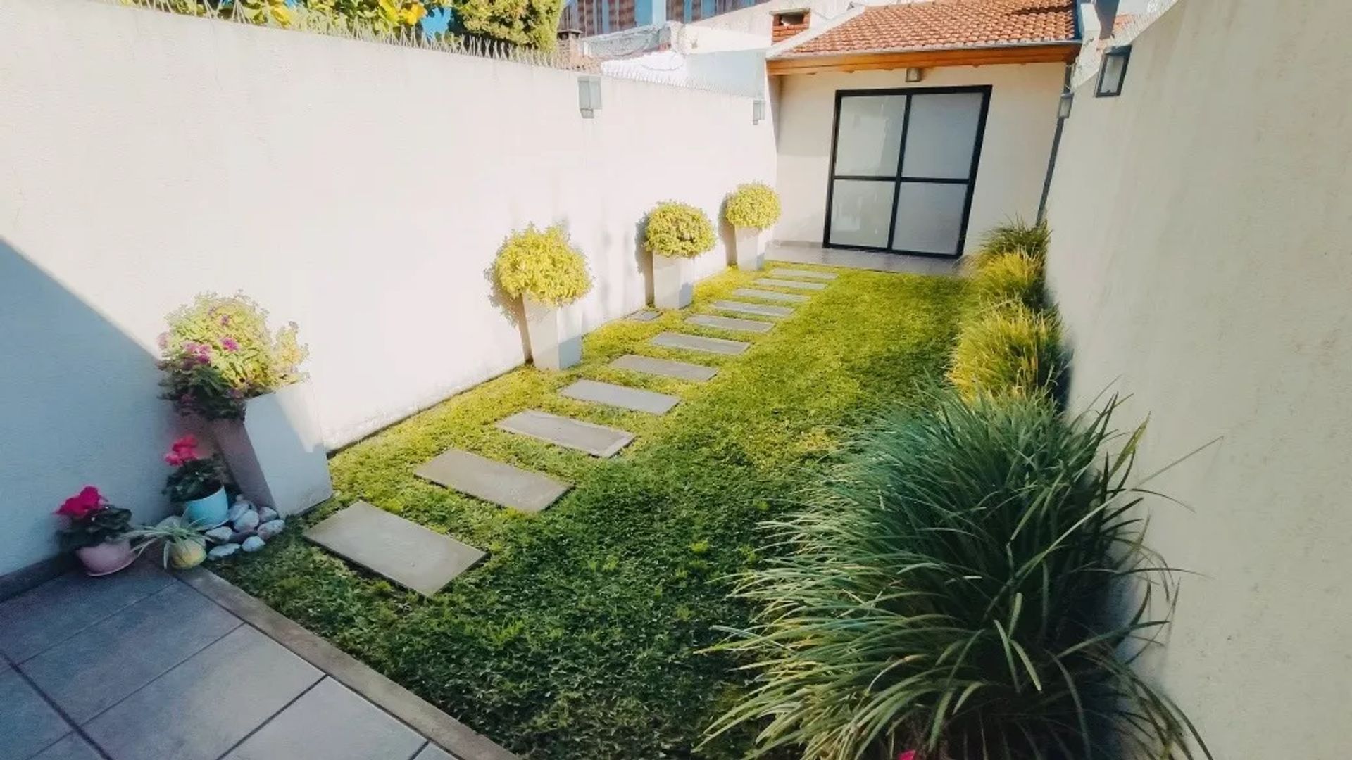 VENTA PH DUPLEX 4 AMB COCHERA JARDÍN QUINCHO - 1