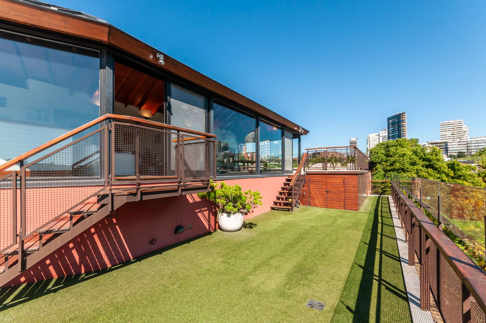 Casa 3 deptos en bloque en venta en Barrio Parque - 5