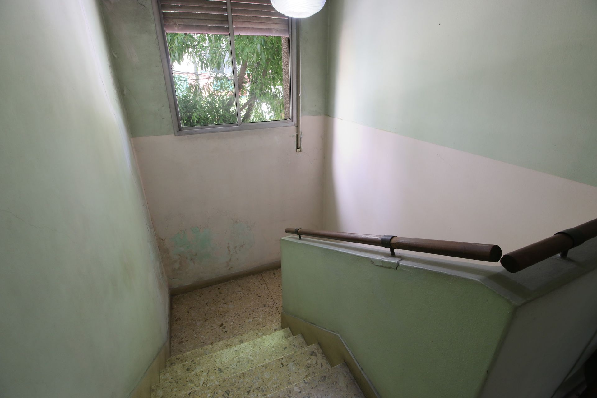 VENTA TERRENO EN EXELENTE UBICACION LANUS O - 8