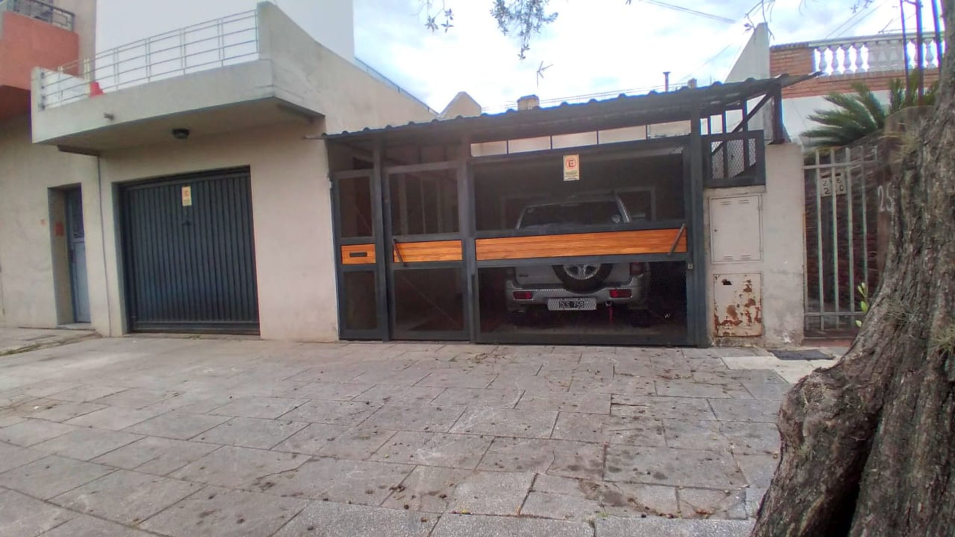 Casa en venta 3 ambientes Ramos Mej&iacute;a apto credito - 4