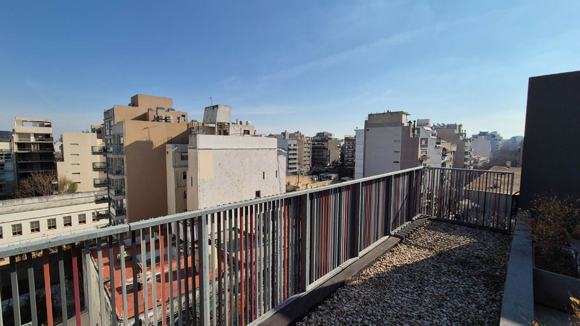 Dpto 2 amb en duplex con Terraza, patio y parrilla - 9