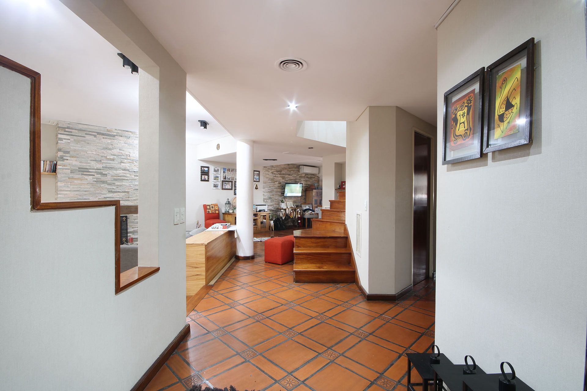 CASA EN VENTA CON PILETA EN RAMOS MEJIA - 17