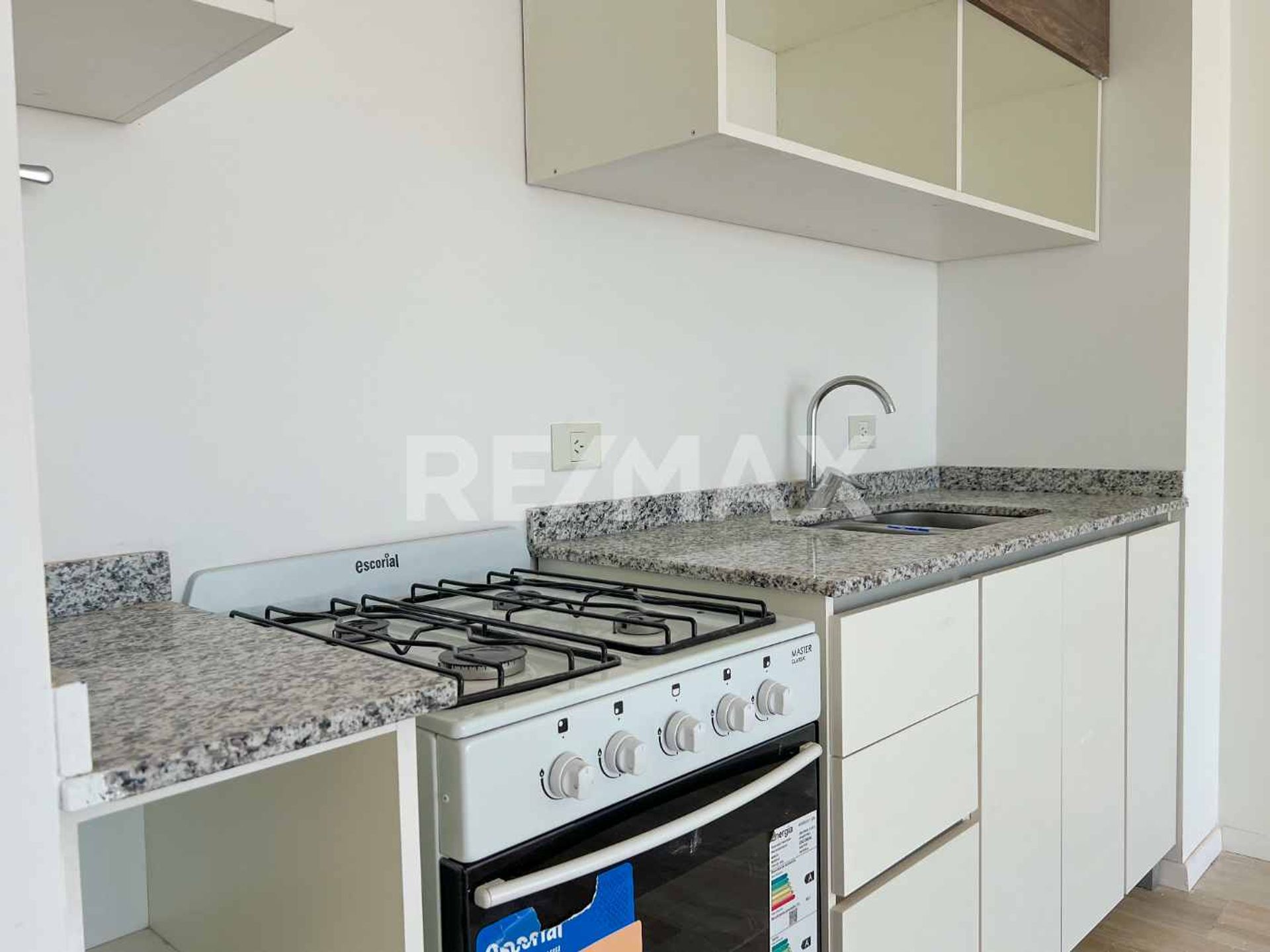 VENTA MONOAMBIENTE - 16