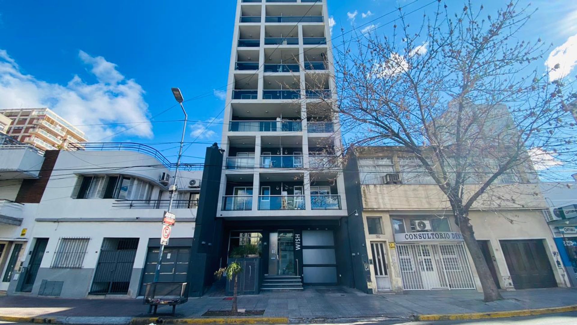 SEMIPISO DE DOS AMBIENTES EN LOMAS DE ZAMORA - 1