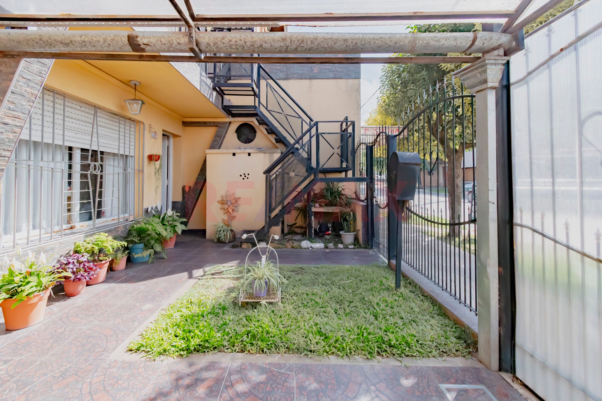 Venta PH Jard&iacute;n quincho coch 2 autos G.Laferrere - 20