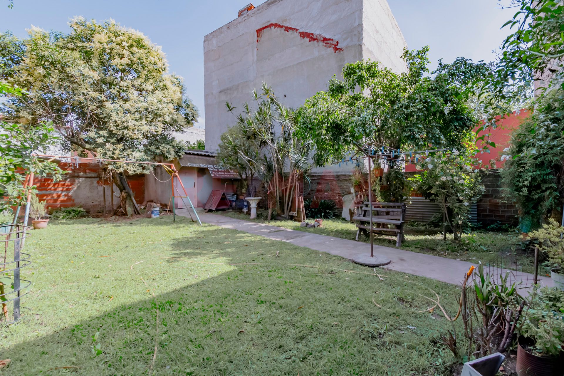Venta PH Jard&iacute;n quincho coch 2 autos G.Laferrere - 2